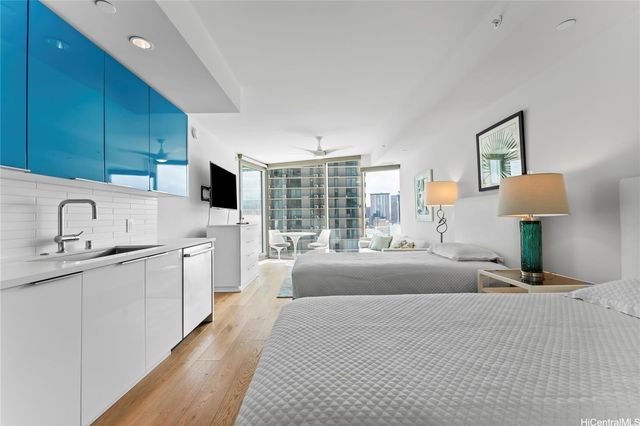 1001 Queen Street 1407, Honolulu, HI 96814