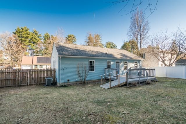 19 Marmon Court, Springfield, MA 01129