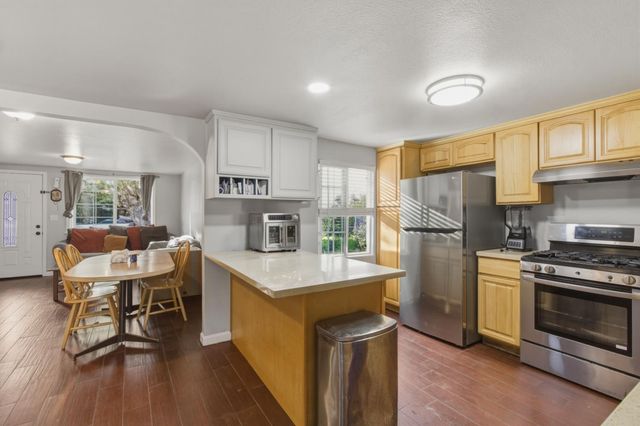 2330 Meadowbrook Avenue, Merced, CA 95348
