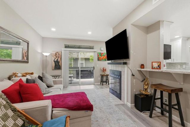 7750 Canyon Meadow Circle G, Pleasanton, CA 94588