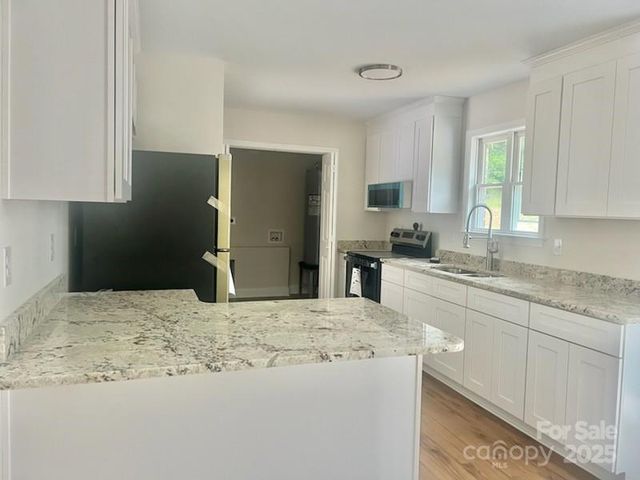 1280 N Shaver Street, Salisbury, NC 28144