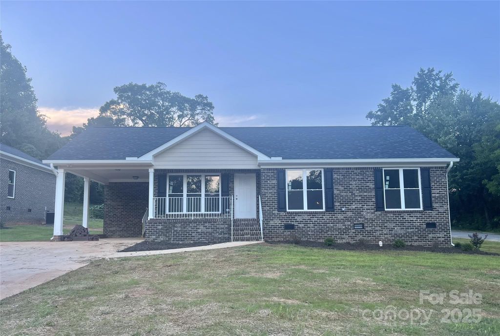 1280 N Shaver Street, Salisbury, NC 28144