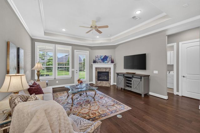188 Chestnut Bay, The Woodlands, TX 77382