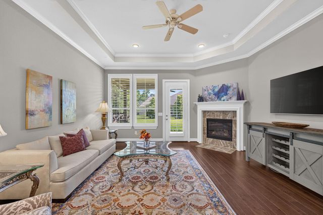188 Chestnut Bay, The Woodlands, TX 77382