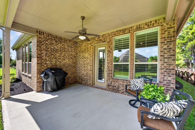 188 Chestnut Bay, The Woodlands, TX 77382