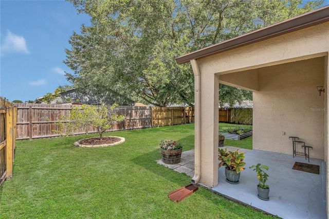2935 CANOE CIRCLE, St Cloud, FL 34772