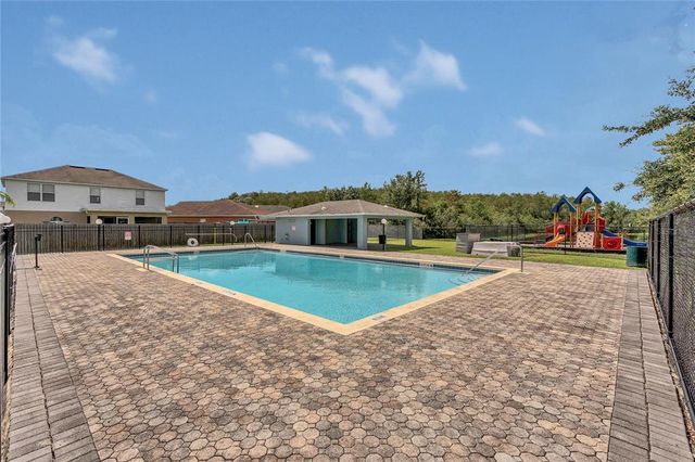 2935 CANOE CIRCLE, St Cloud, FL 34772