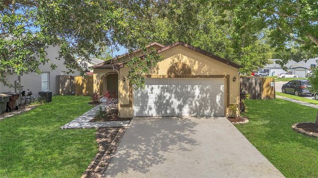 2935 CANOE CIRCLE, St Cloud, FL 34772