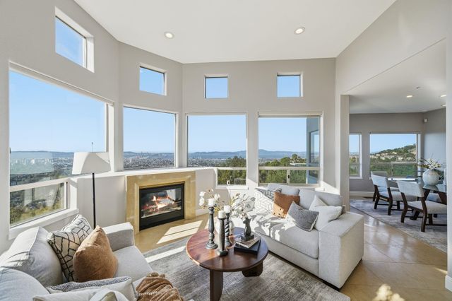 6413 Gwin Ct, Oakland, CA 94611