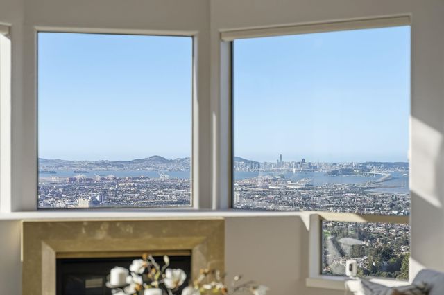 6413 Gwin Ct, Oakland, CA 94611