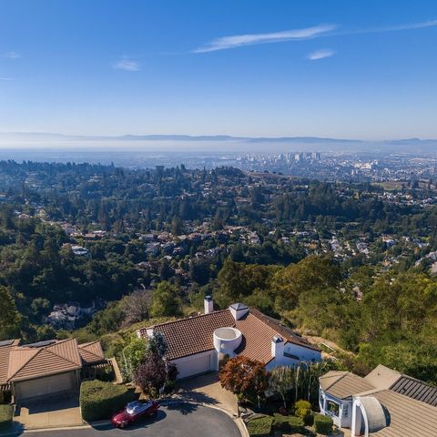 6413 Gwin Ct, Oakland, CA 94611