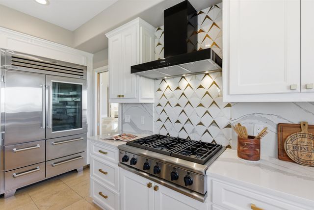 6413 Gwin Ct, Oakland, CA 94611