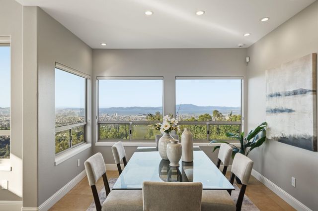 6413 Gwin Ct, Oakland, CA 94611