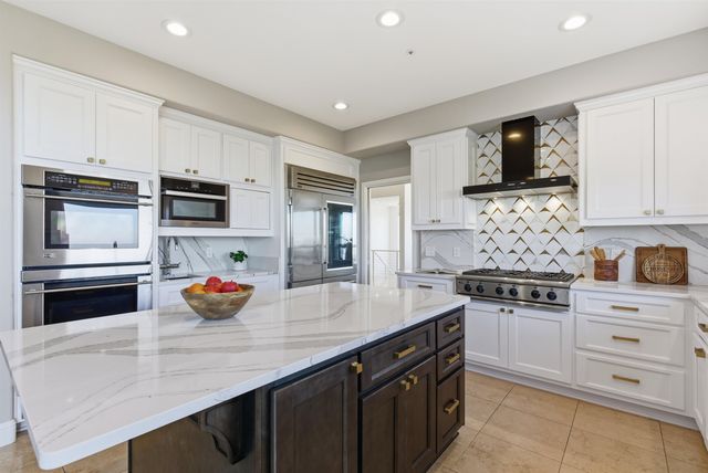 6413 Gwin Ct, Oakland, CA 94611