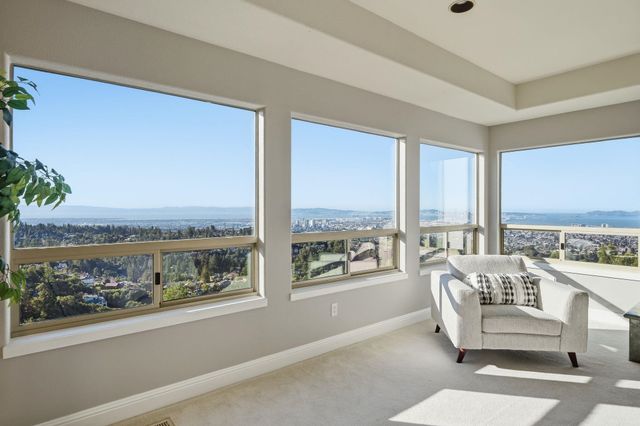 6413 Gwin Ct, Oakland, CA 94611