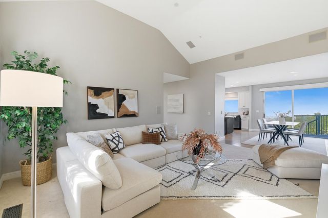 6413 Gwin Ct, Oakland, CA 94611