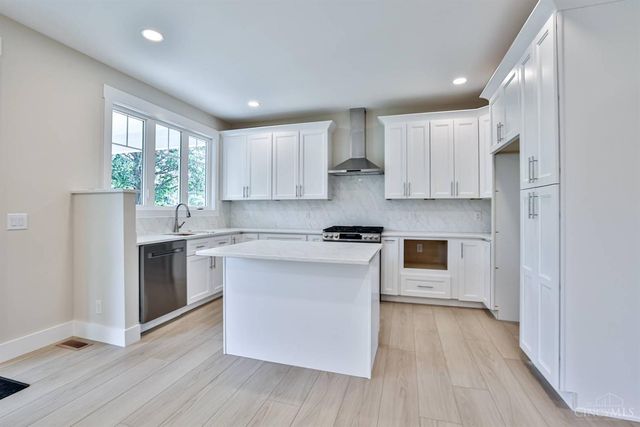 8128 Sycamore Street, Maineville, OH 45039