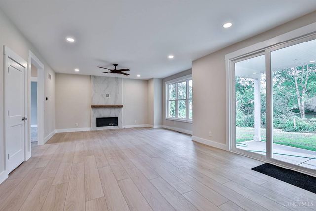 8128 Sycamore Street, Maineville, OH 45039