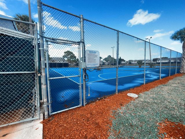 2304 Seaside Drive, Greenacres, FL 33463