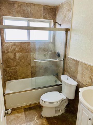 4559 NW 16th Way, Tamarac, FL 33309