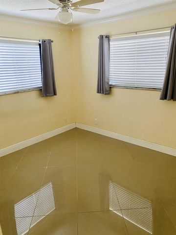 4559 NW 16th Way, Tamarac, FL 33309