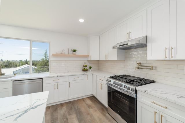 12114 Griffin Way, Auburn, CA 95602