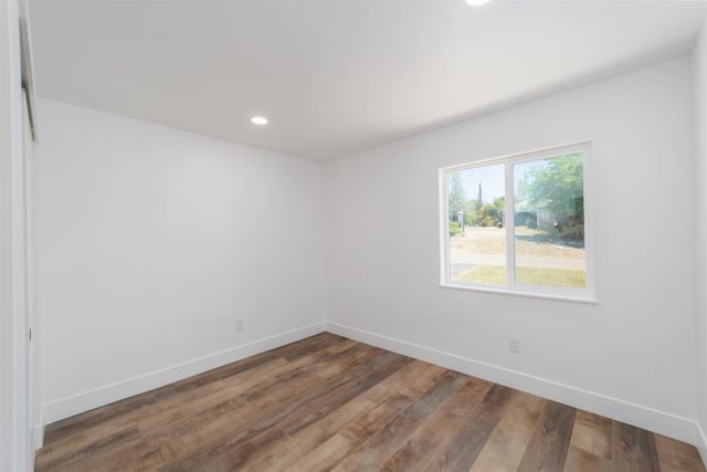 12114 Griffin Way, Auburn, CA 95602