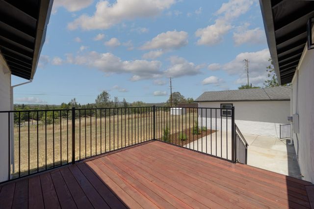 12114 Griffin Way, Auburn, CA 95602