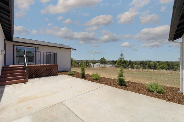 12114 Griffin Way, Auburn, CA 95602