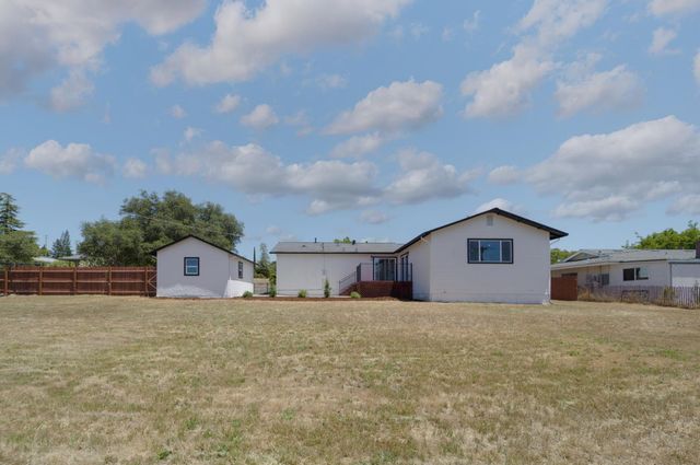 12114 Griffin Way, Auburn, CA 95602