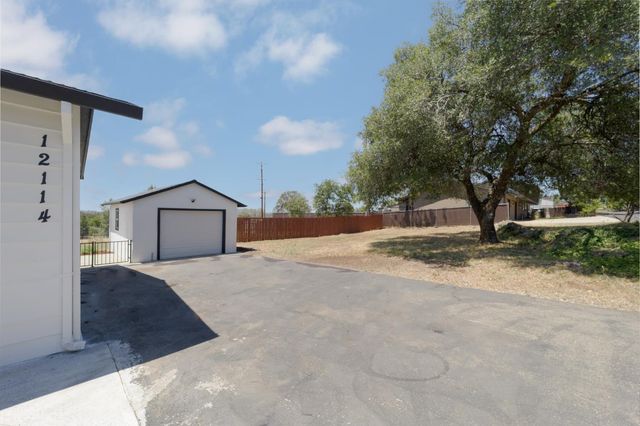 12114 Griffin Way, Auburn, CA 95602