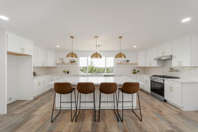 12114 Griffin Way, Auburn, CA 95602