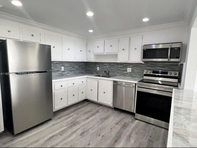 13499 Biscayne Boulevard 1205, North Miami, FL 33181