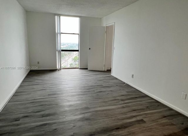 13499 Biscayne Boulevard 1205, North Miami, FL 33181