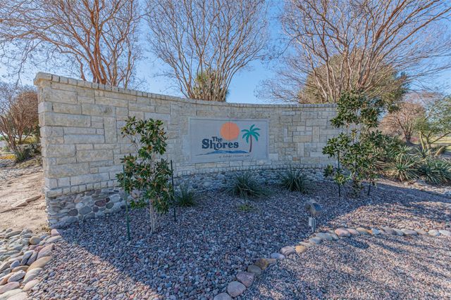 557 Clubhouse Drive, Corsicana, TX 75109