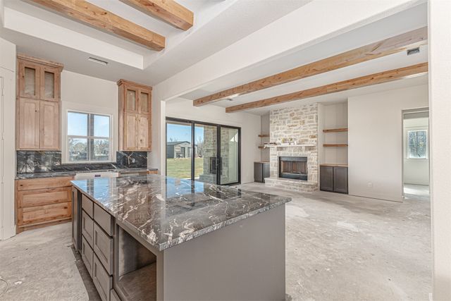 557 Clubhouse Drive, Corsicana, TX 75109