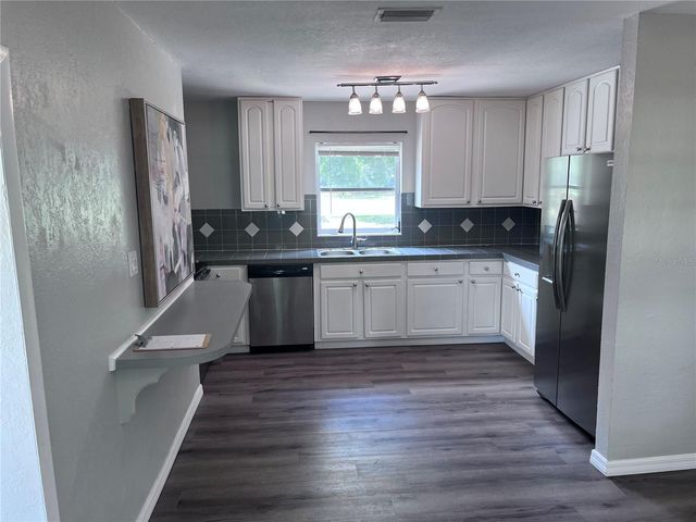 6524 48TH AVENUE DRIVE E, Bradenton, FL 34203