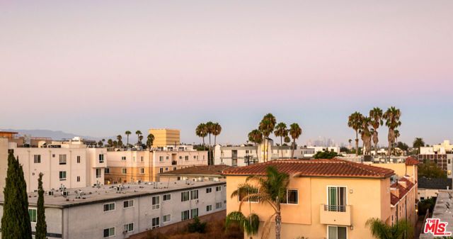 1539 Hi Point St, Los Angeles, CA 90035
