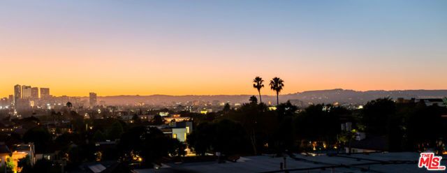 1539 Hi Point St, Los Angeles, CA 90035
