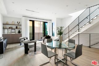1539 Hi Point St, Los Angeles, CA 90035