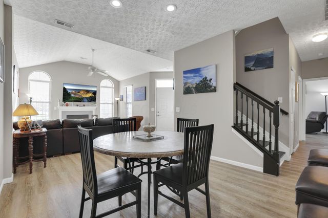 8778 Linksway Drive, Powell, OH 43065