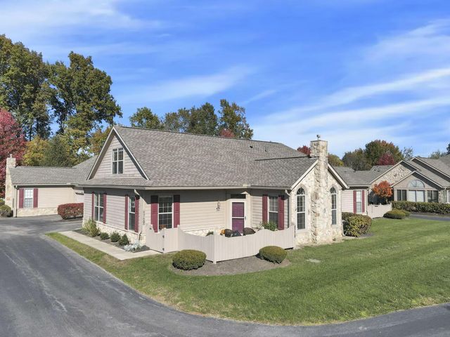 8778 Linksway Drive, Powell, OH 43065