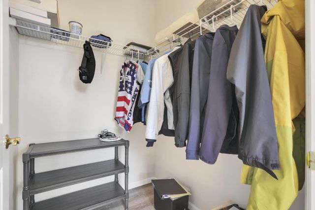 8778 Linksway Drive, Powell, OH 43065