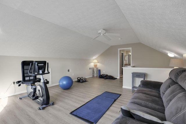 8778 Linksway Drive, Powell, OH 43065