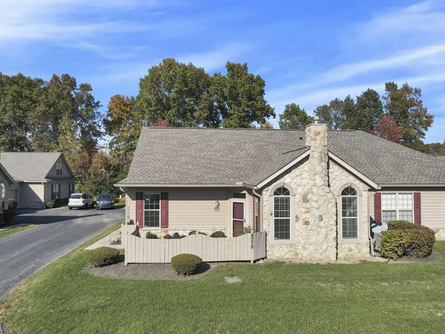 8778 Linksway Drive, Powell, OH 43065