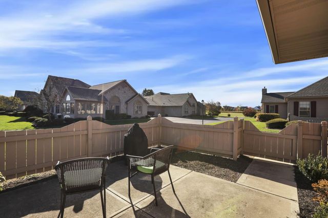 8778 Linksway Drive, Powell, OH 43065