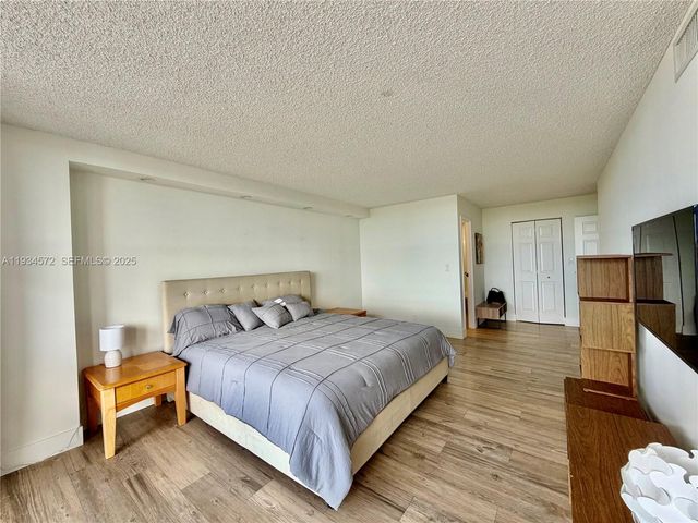 1000 Parkview Dr 723, Hallandale Beach, FL 33009