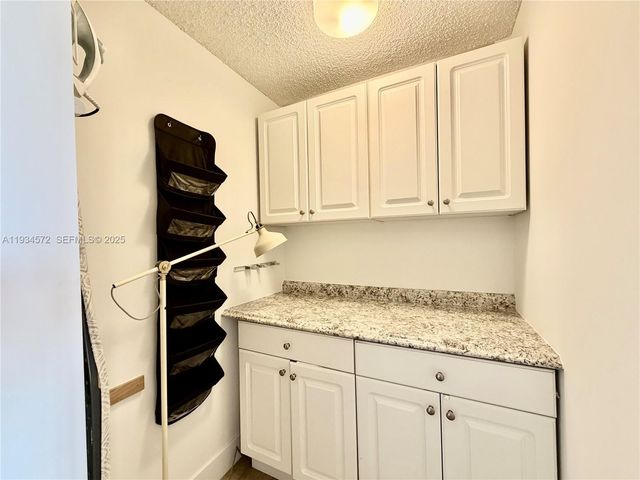 1000 Parkview Dr 723, Hallandale Beach, FL 33009