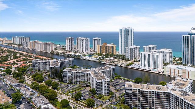1000 Parkview Dr 723, Hallandale Beach, FL 33009