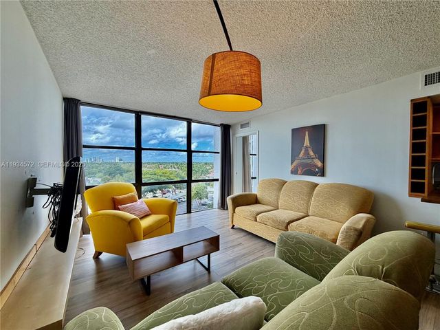 1000 Parkview Dr 723, Hallandale Beach, FL 33009